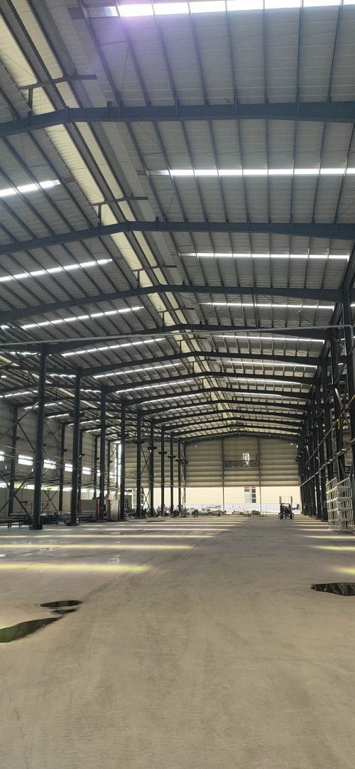 廣東佛山南海鋼結(jié)構(gòu)工廠廠房搭建施工隊(duì)伍的專業(yè)服務(wù)與房屋建筑工程實(shí)踐